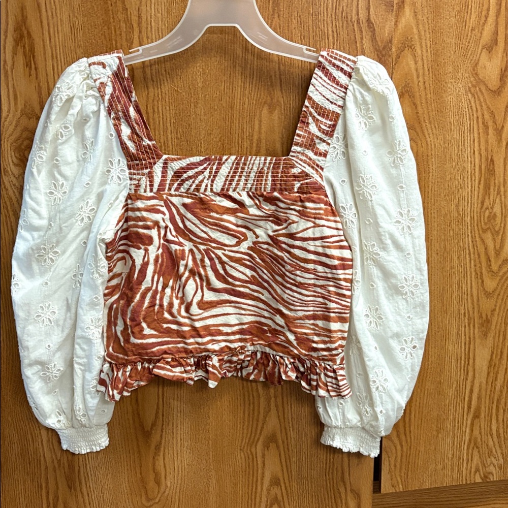 LOVE THE LABEL Brown and White with elastic back,Puff Sleeves size large